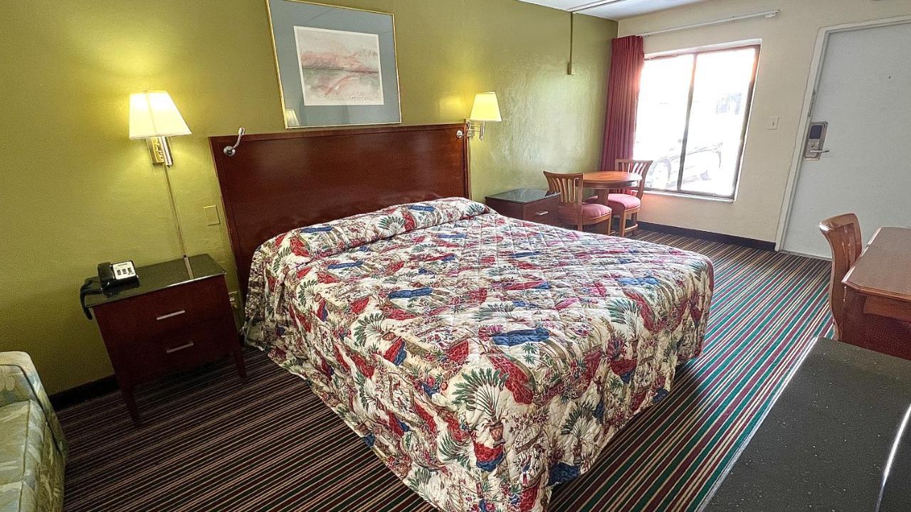 Gulf Way Inn Clearwater Bagian luar foto