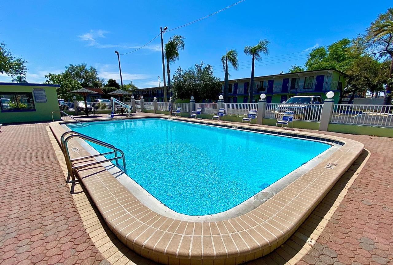 Gulf Way Inn Clearwater Bagian luar foto